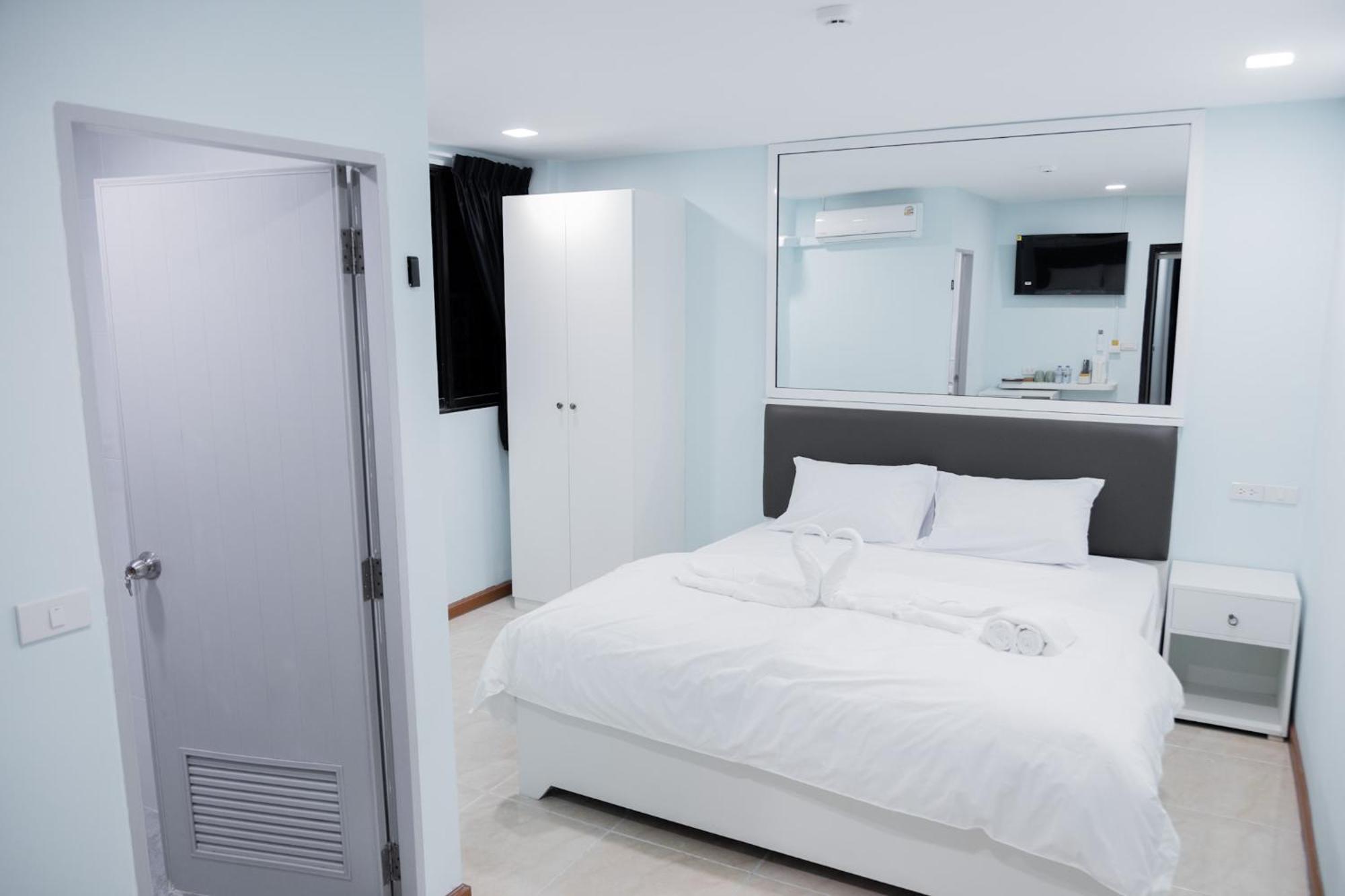 Cozy Stay Inn Bangkok Extérieur photo