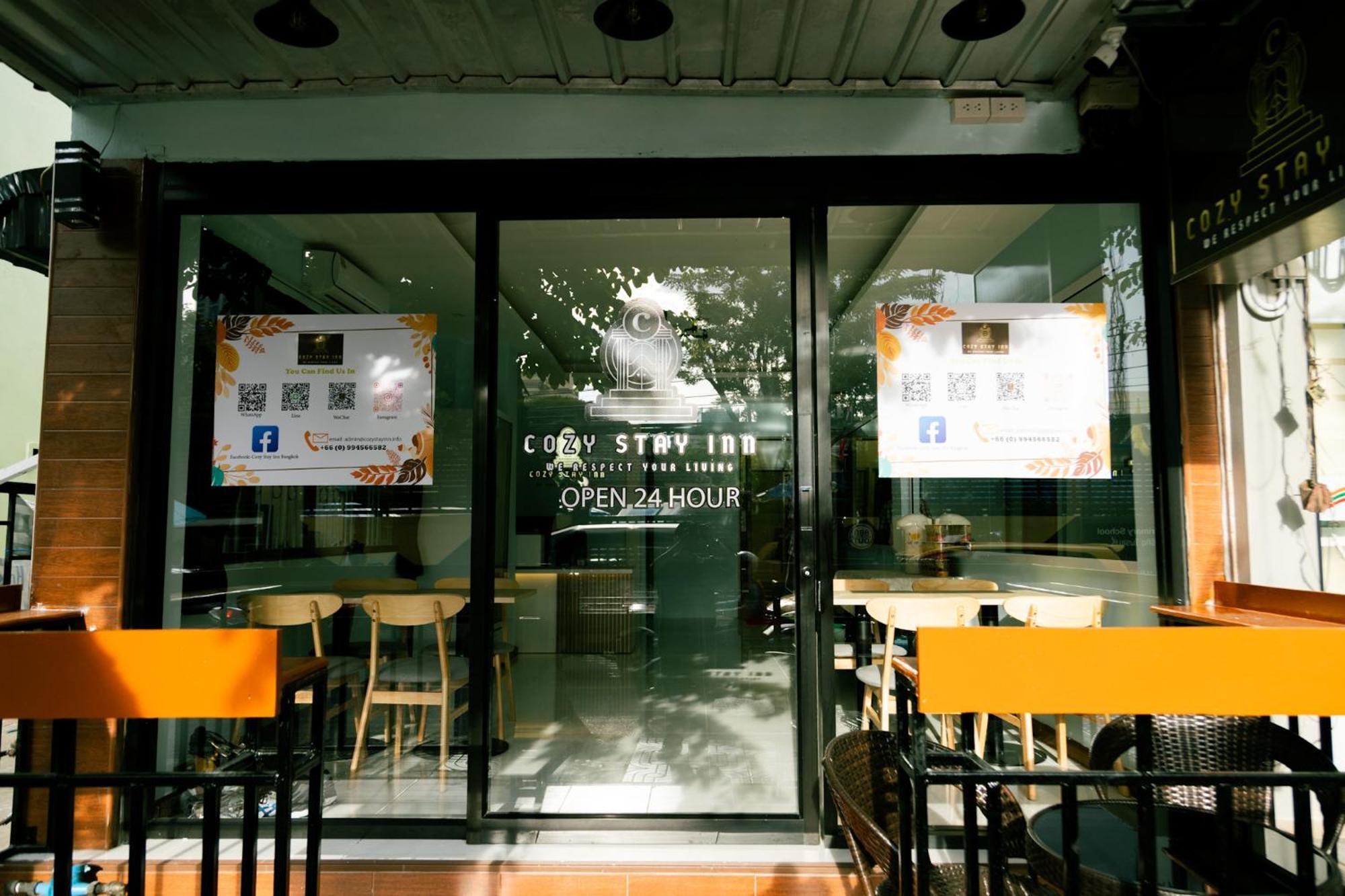 Cozy Stay Inn Bangkok Extérieur photo