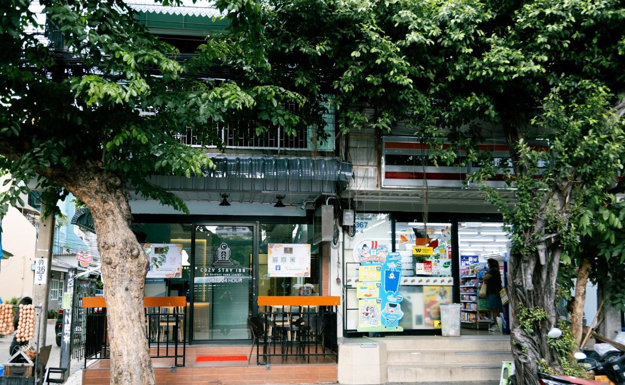 Cozy Stay Inn Bangkok Extérieur photo