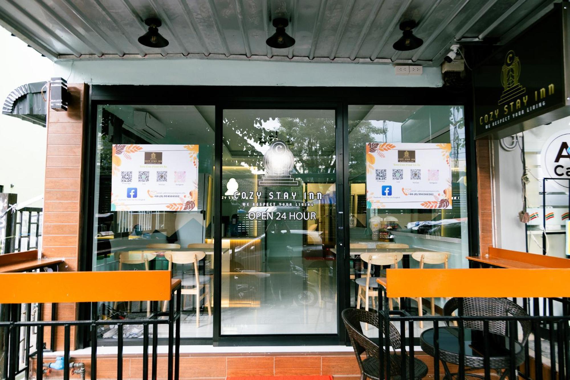 Cozy Stay Inn Bangkok Extérieur photo