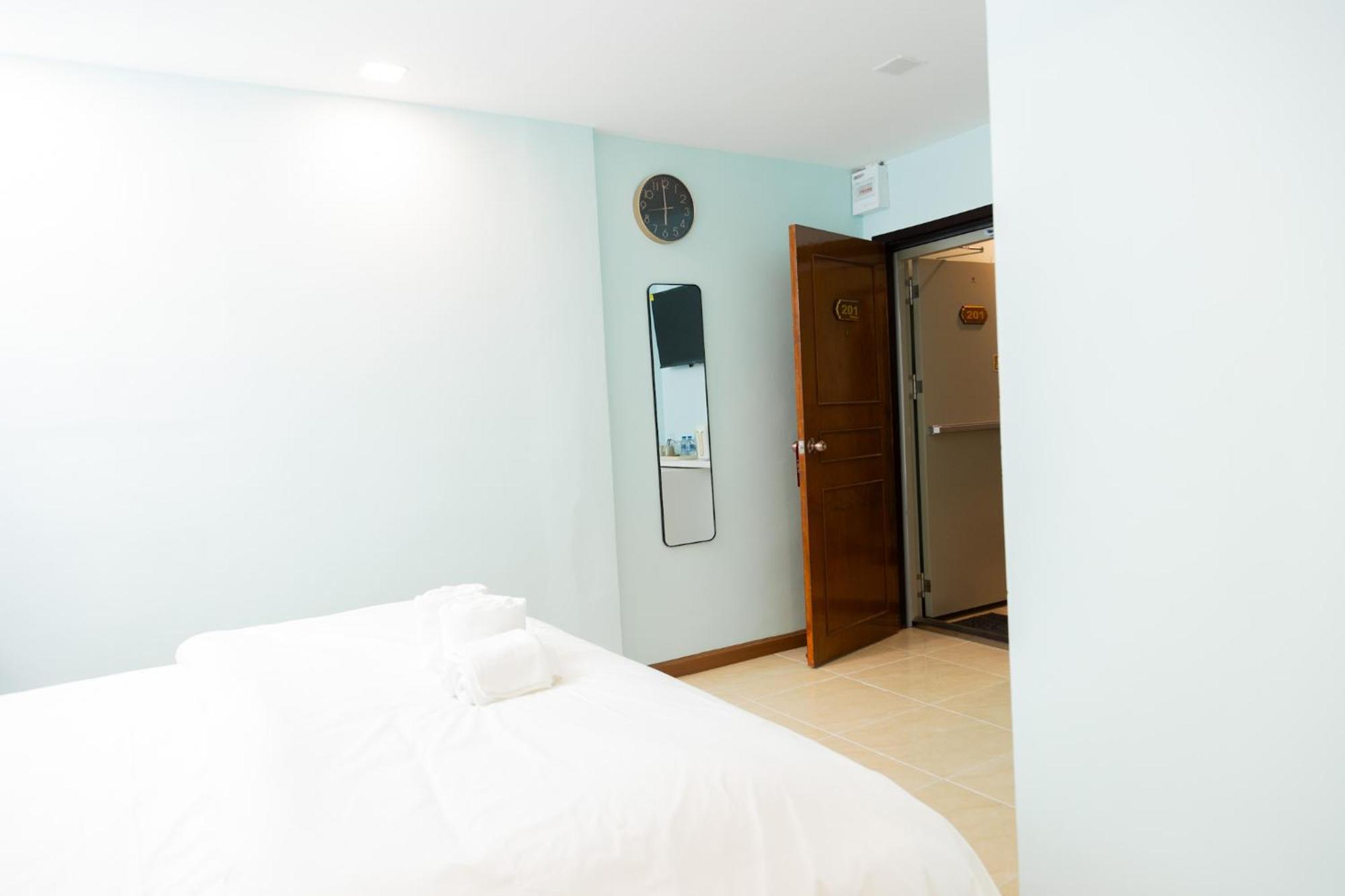 Cozy Stay Inn Bangkok Extérieur photo